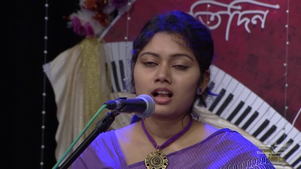Pushpa bane pushpa nahin - singer - labani adhikari